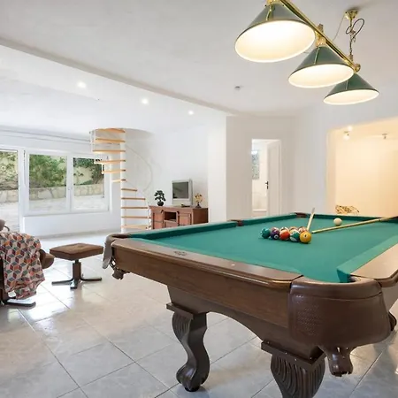 Duke - Plusholidays Villa